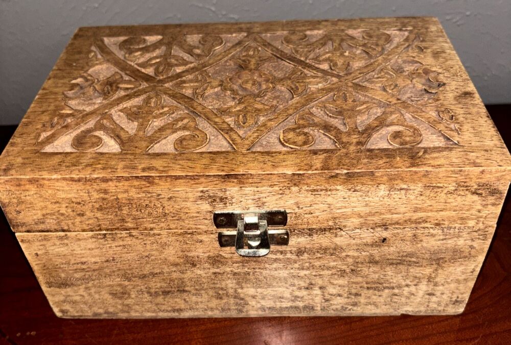 Broyhill Furniture Top Carved Wooden Box Metal Hinges - Made in India